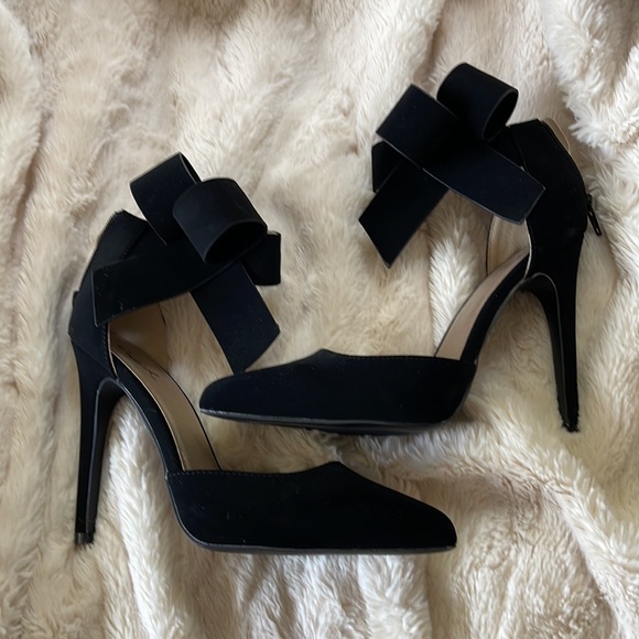 Black Suede Heels with Bow - Picture 3 of 3